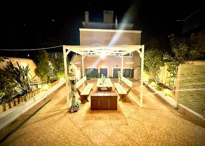 Spetses Center Comfy Apartment